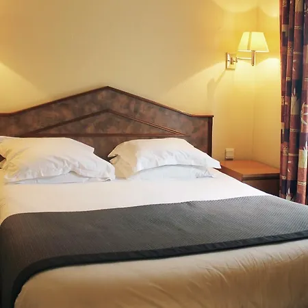 New Le Voltaire Paříž