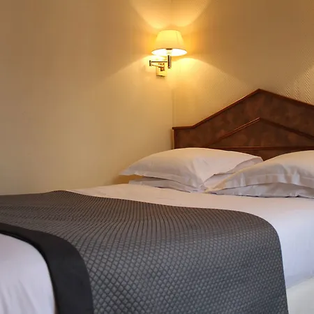 New Le Voltaire 4* Paříž