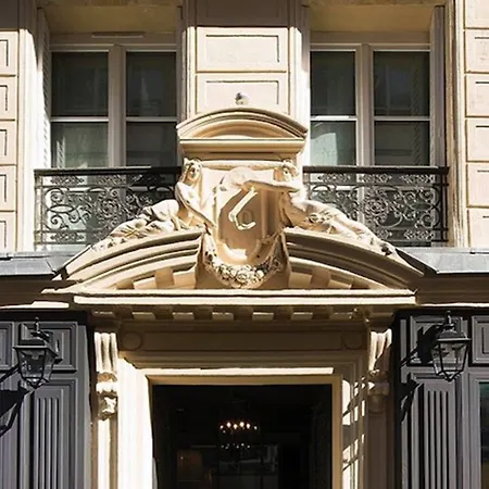 New Le Voltaire Paříž