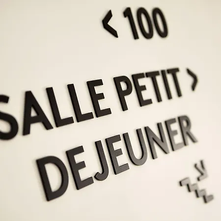 New Le Voltaire Hotel Paryż