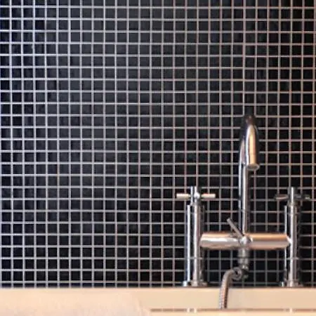 New Le Voltaire Hotell