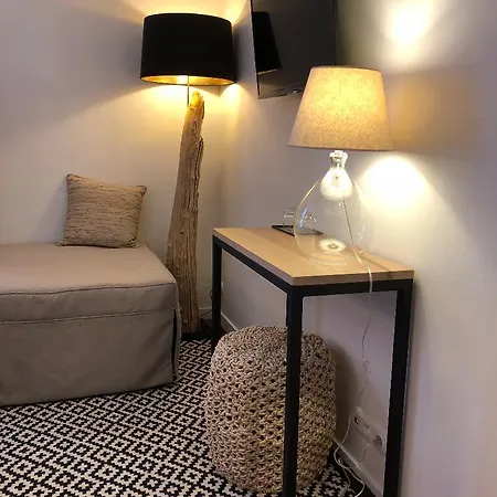 Hotell New Le Voltaire Paris