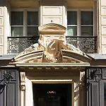 New Le Voltaire Paryż