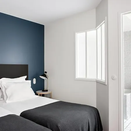 New Le Voltaire Hotel 4*