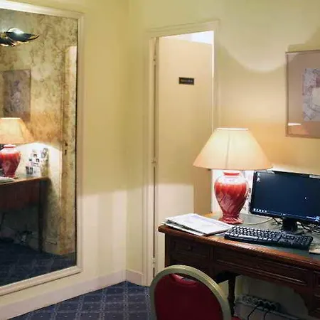 Hotel New Le Voltaire 4*