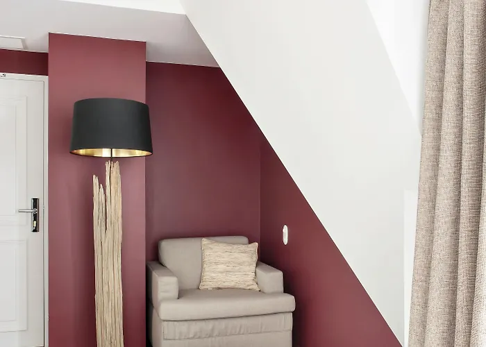 New Le Voltaire Paris