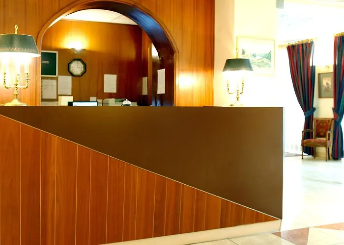 New Le Voltaire Hotel