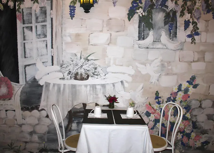 New Le Voltaire Hotel 4*