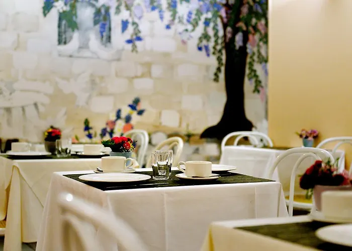 New Le Voltaire Hotel 4*