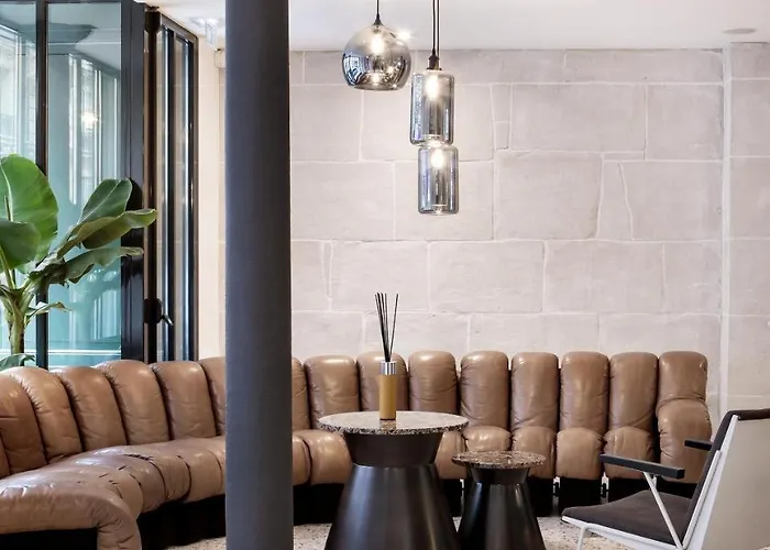 New Le Voltaire Paris